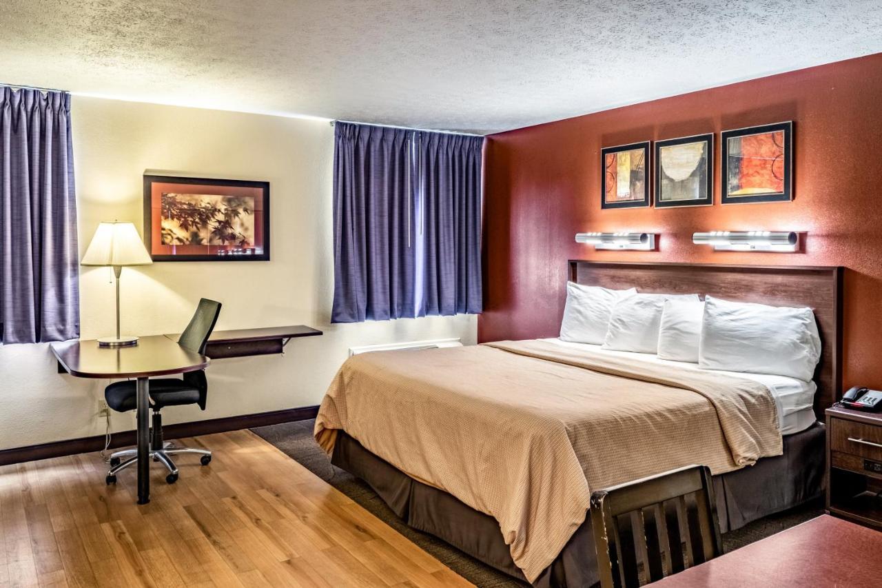 Red Roof Inn Columbus - Taylorsville Eksteriør bilde