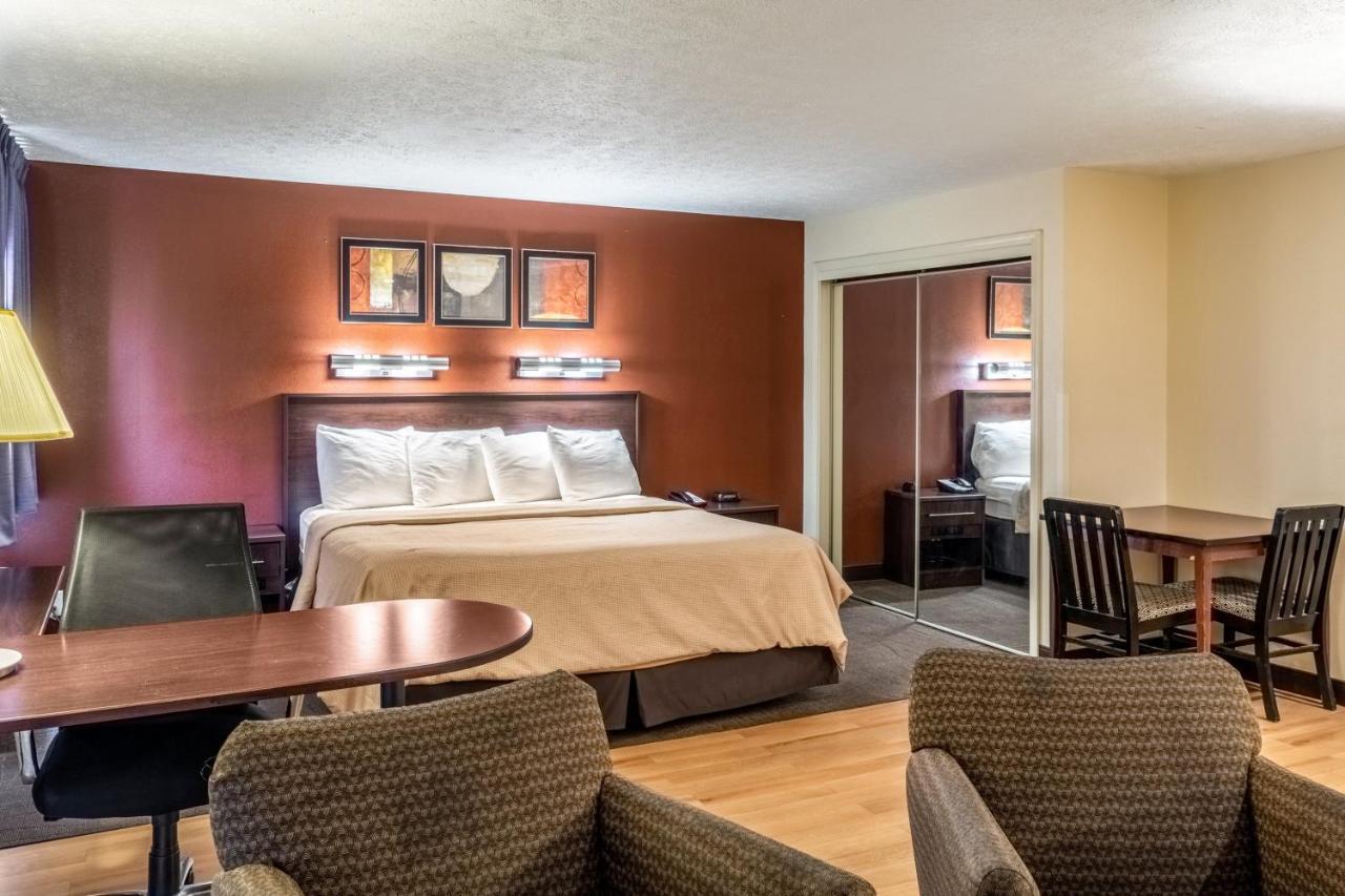 Red Roof Inn Columbus - Taylorsville Eksteriør bilde