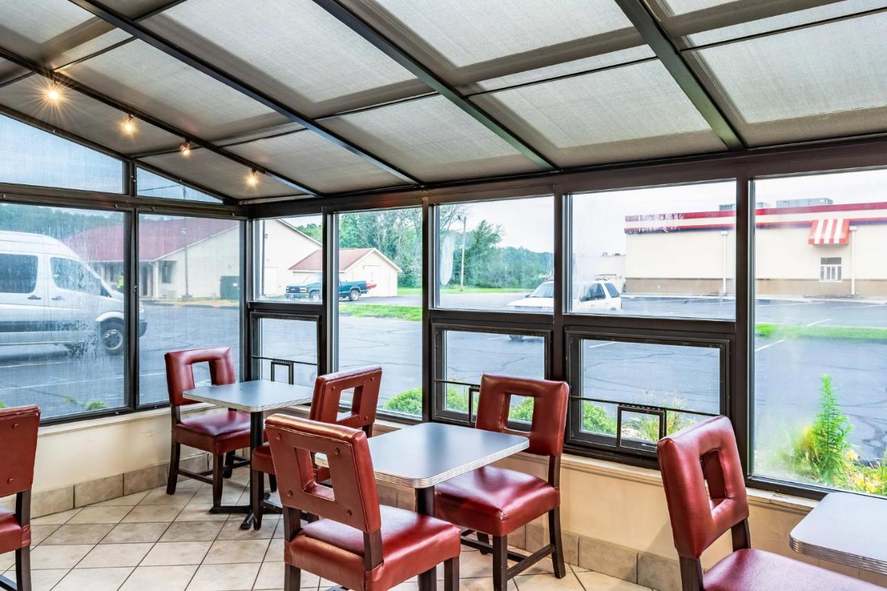 Red Roof Inn Columbus - Taylorsville Eksteriør bilde